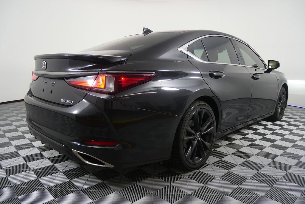 Used 2024 Lexus ES 350 F Sport w/ Accessory Package (Z2) image 3
