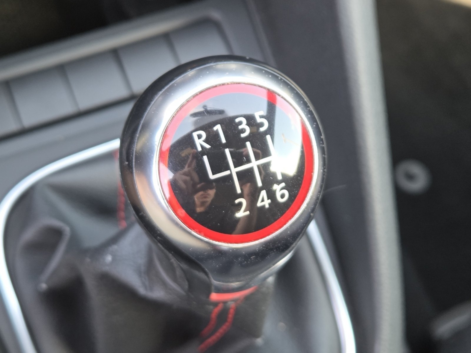 Used 2011 Volkswagen GTI 2-Door FWD image 7