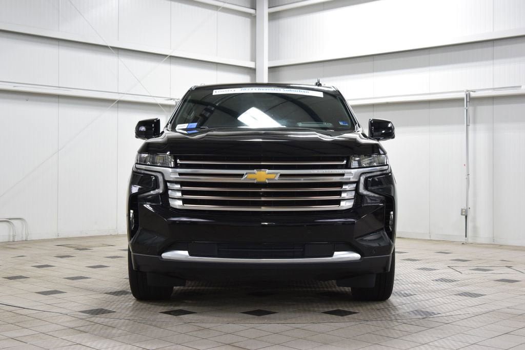 Used 2023 Chevrolet Suburban High Country AWD/4WD image 2
