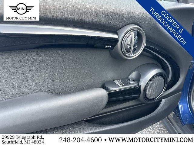 Used 2017 MINI Cooper S image 17