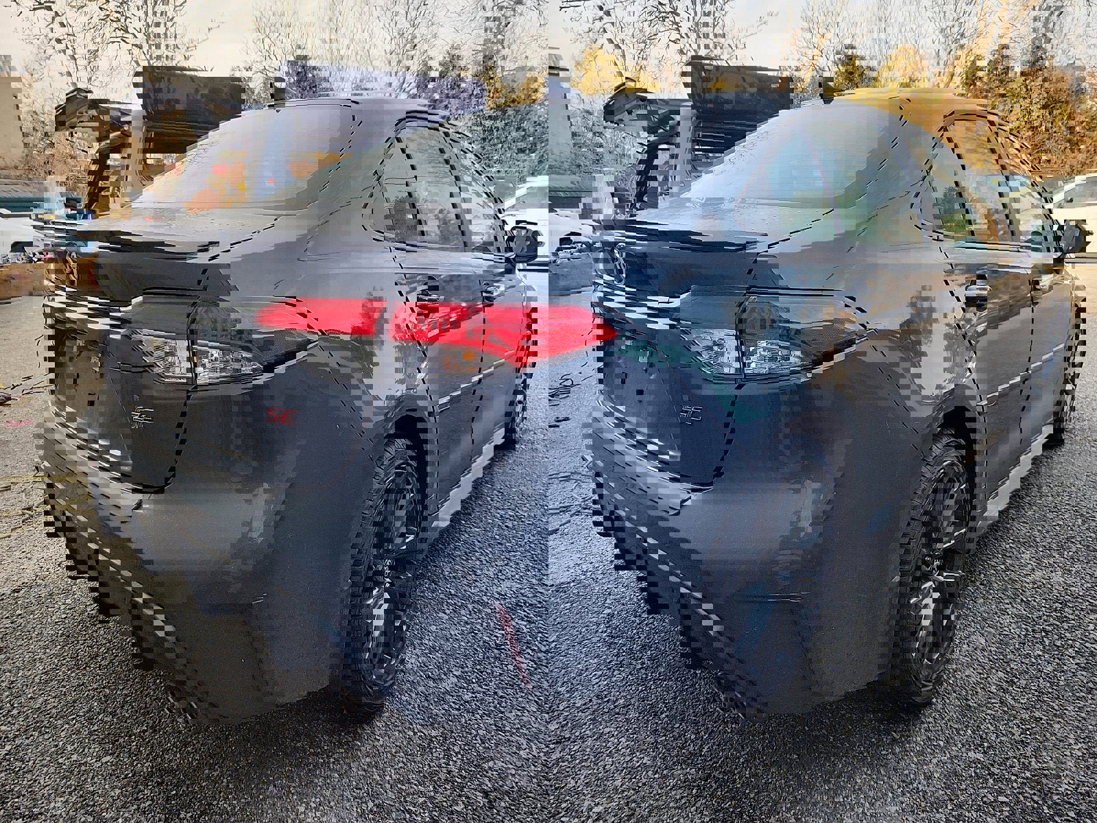 Used 2023 Toyota Corolla SE image 4