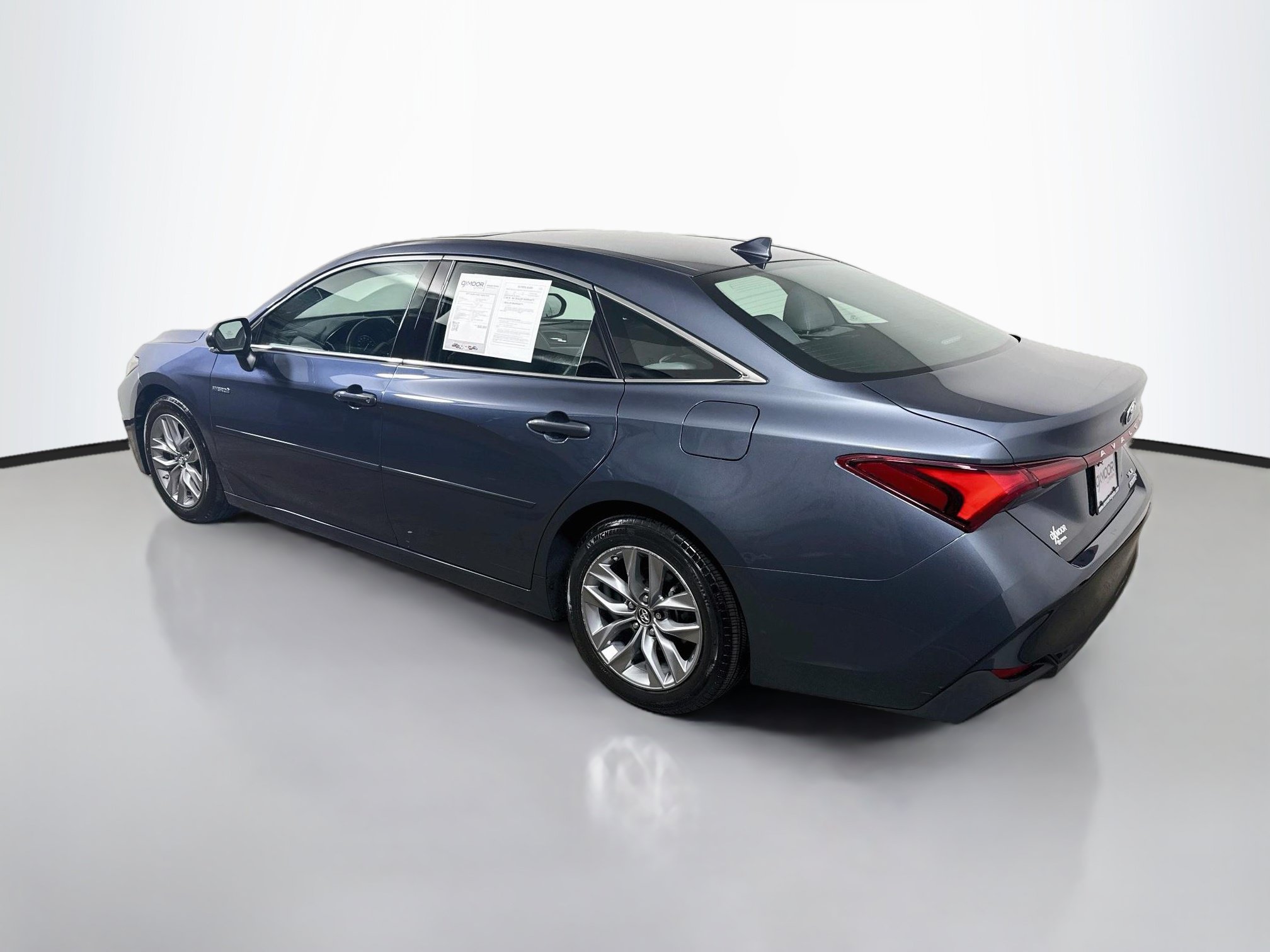Certified 2019 Toyota Avalon XLE w/ Moonroof Package FWD image 5