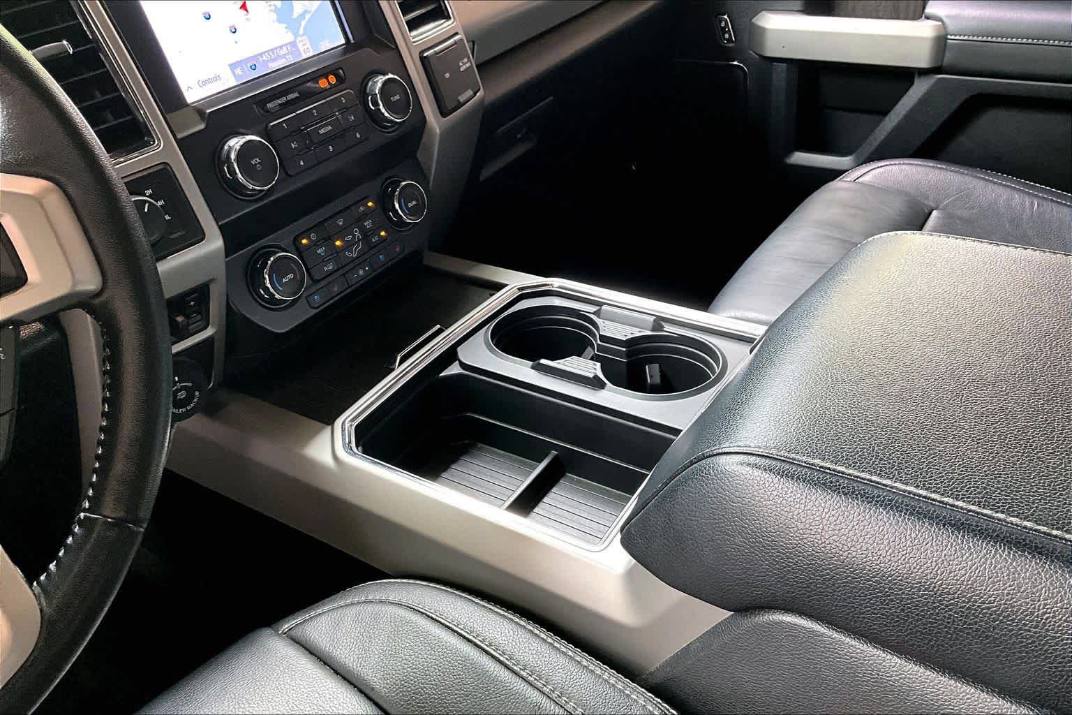 Used 2020 Ford F350 Lariat w/ Lariat Ultimate Package AWD/4WD image 16
