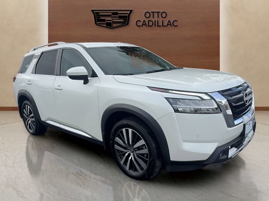 Used 2022 Nissan Pathfinder Platinum w/ Cargo Package image 7