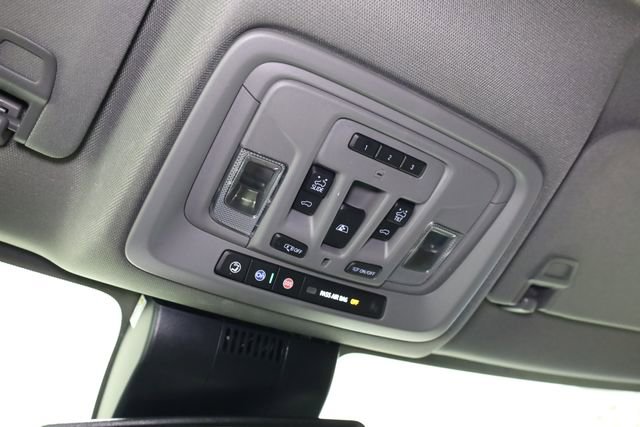 Used 2025 Chevrolet Silverado 3500 LTZ w/ LTZ Convenience Package image 26