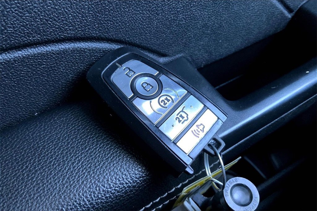 Used 2023 Ford Escape Active image 2