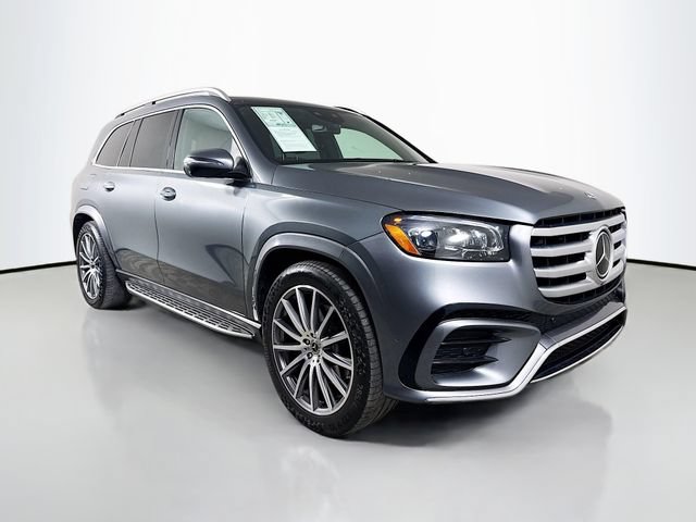 Used 2024 Mercedes-Benz GLS 450 4MATIC image 3