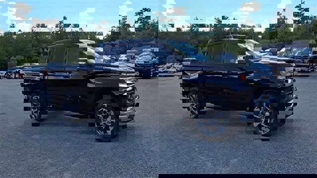 New 2026 Chevrolet Silverado 1500 LT image 2