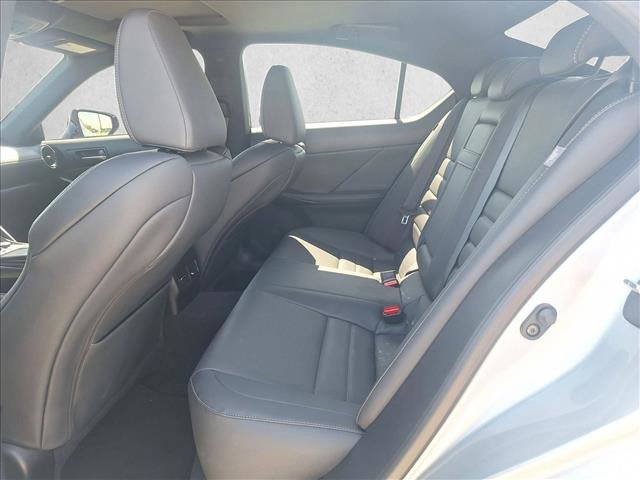 Used 2025 Lexus IS 350 F Sport w/ Navigation Package RWD image 15