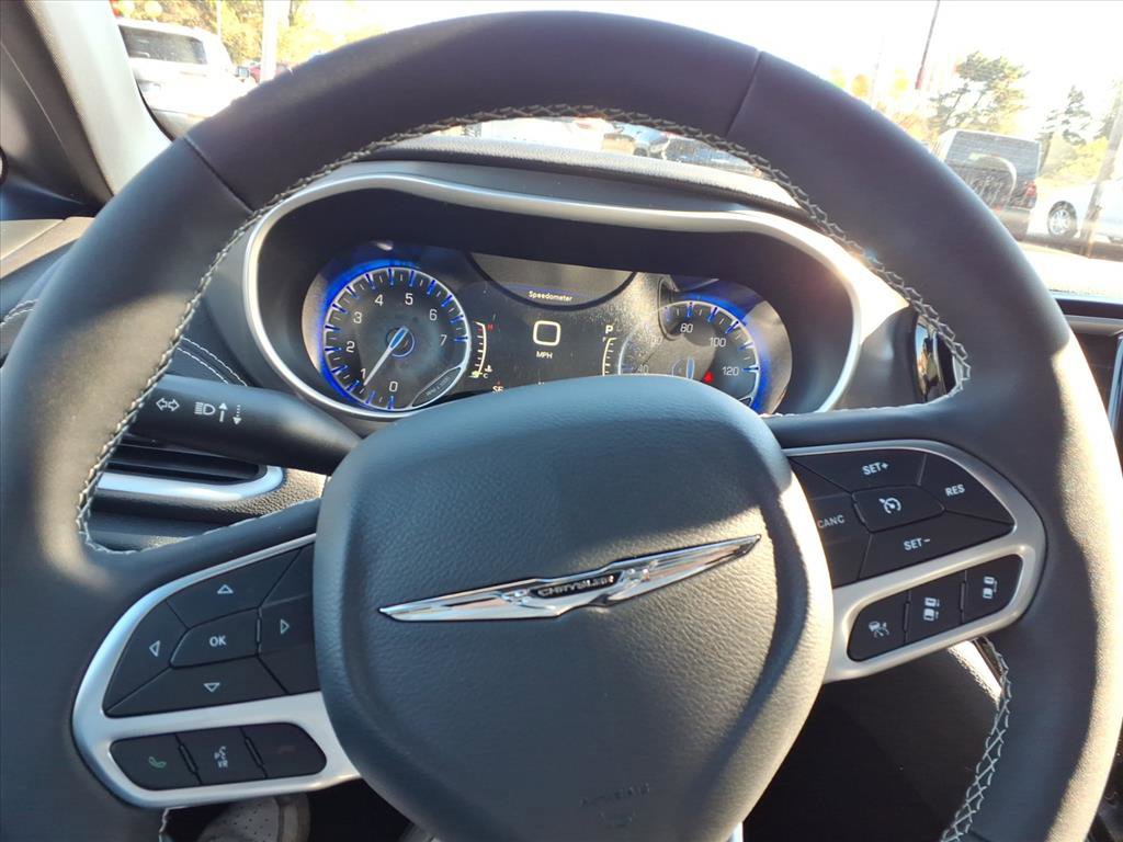 New 2026 Chrysler Pacifica Select image 18