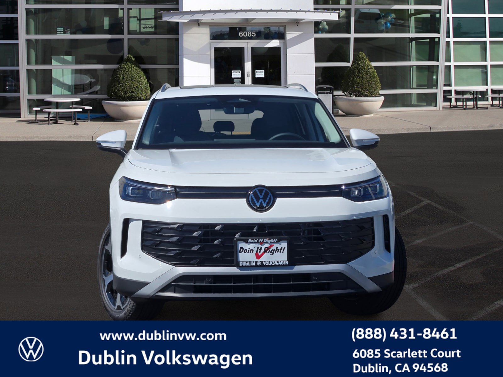 New 2026 Volkswagen Tiguan SE AWD/4WD image 2