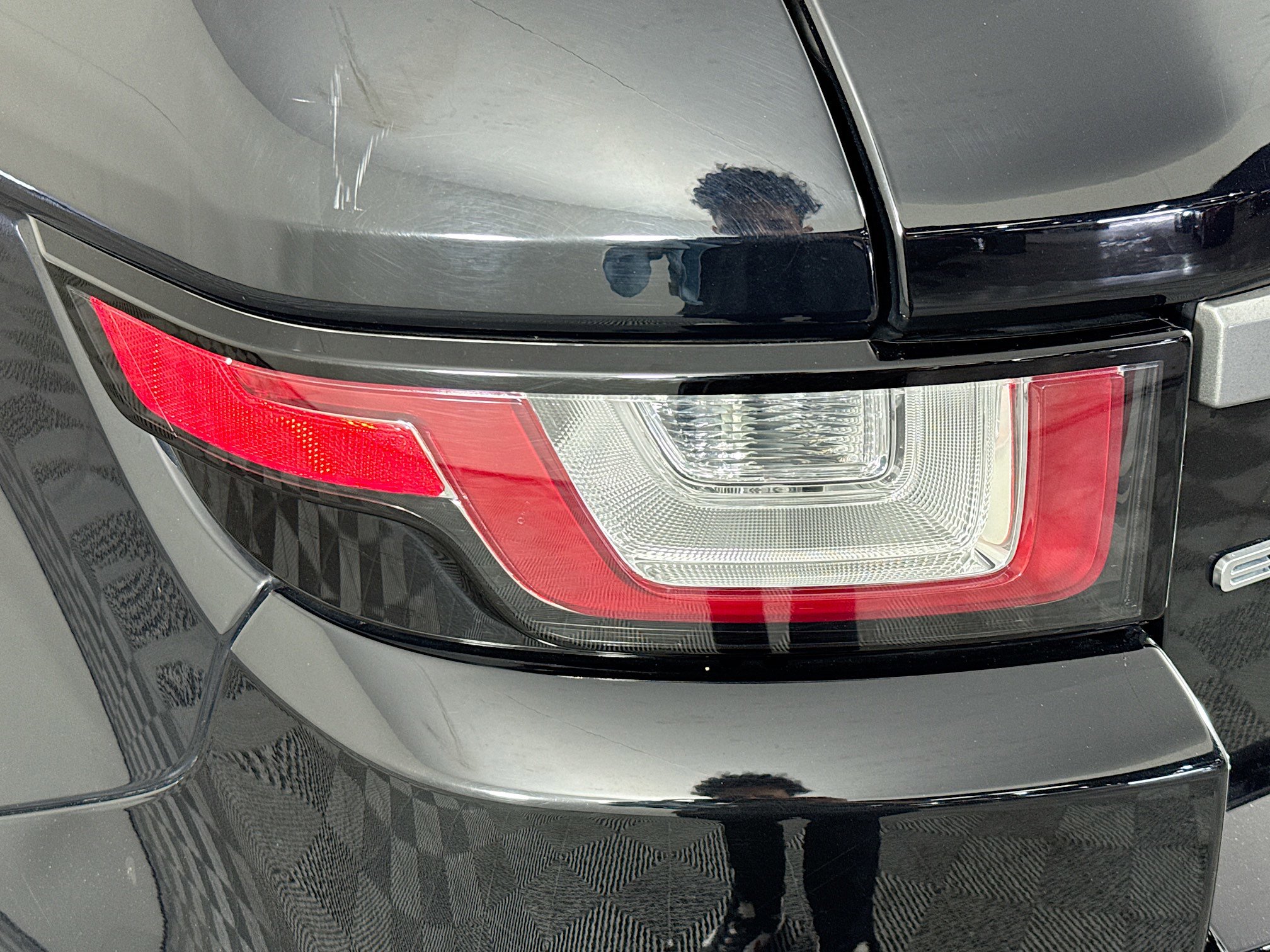 Used 2017 Land Rover Range Rover Evoque SE image 61