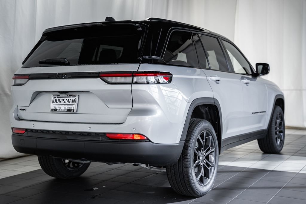 New 2025 Jeep Grand Cherokee Limited image 4