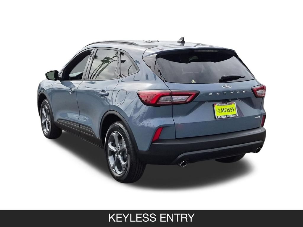 Used 2025 Ford Escape ST-Line AWD/4WD image 7