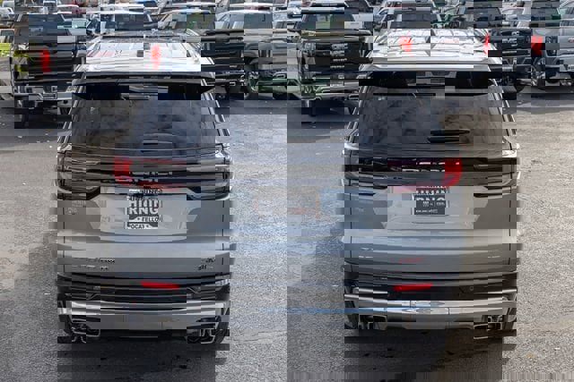 Used 2025 GMC Acadia Denali w/ LPO, Floor Liner Package image 29