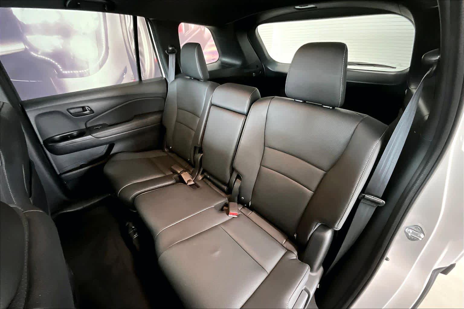 Used 2022 Honda Passport EX-L image 27