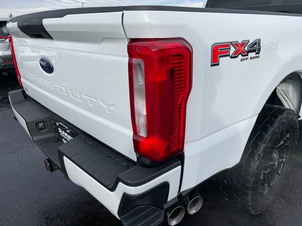 Used 2023 Ford F250 XL w/ FX4 Off-Road Package image 30