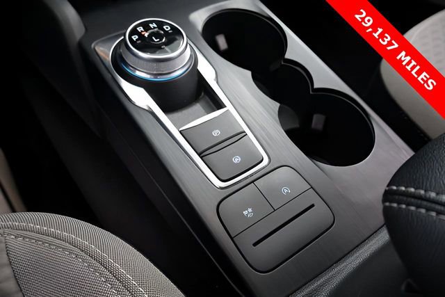 Used 2022 Ford Escape SE image 25