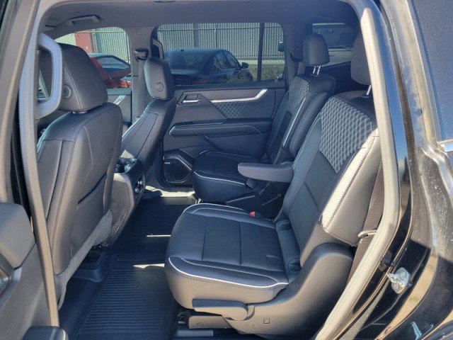 Used 2024 GMC Acadia Denali image 27