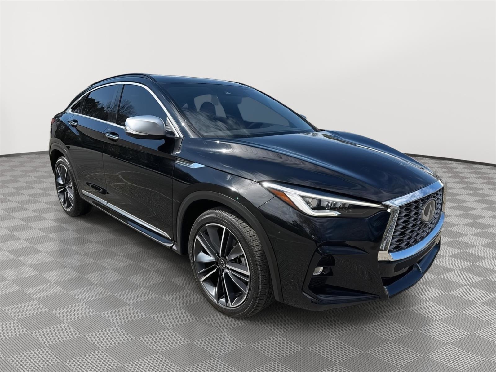 Certified 2025 INFINITI QX55 Essential w/ Accent Package AWD/4WD image 4