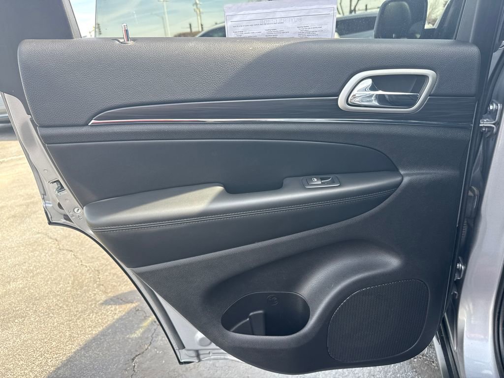 Used 2021 Jeep Grand Cherokee Limited image 33