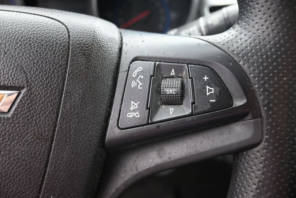 Used 2015 Chevrolet Cruze LT FWD image 21