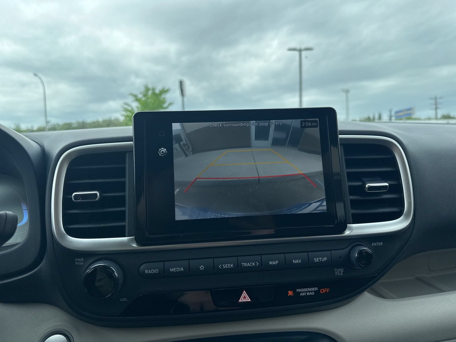 Used 2025 Hyundai Venue Limited FWD image 46