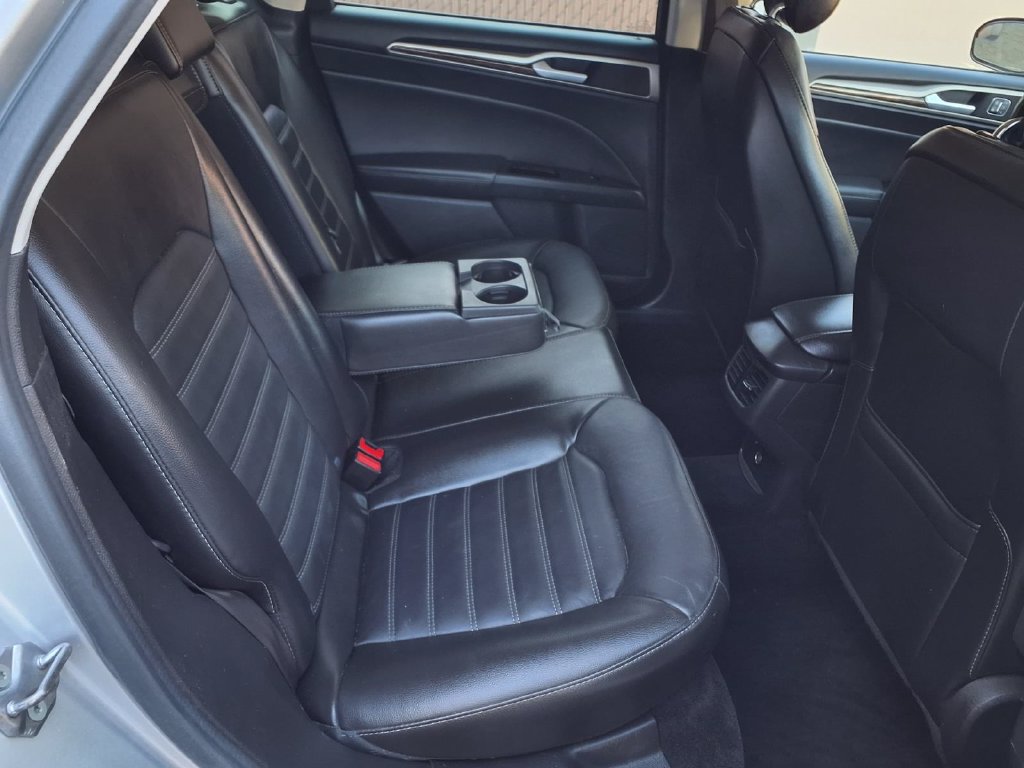 Used 2013 Ford Fusion SE FWD image 33