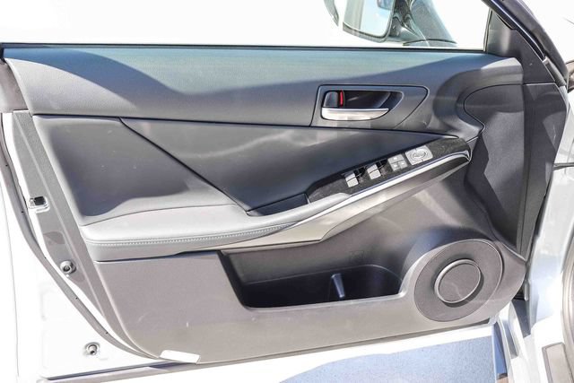 Used 2025 Lexus IS 300 F Sport RWD image 15