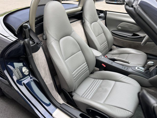 Used 2003 Porsche Boxster RWD image 30