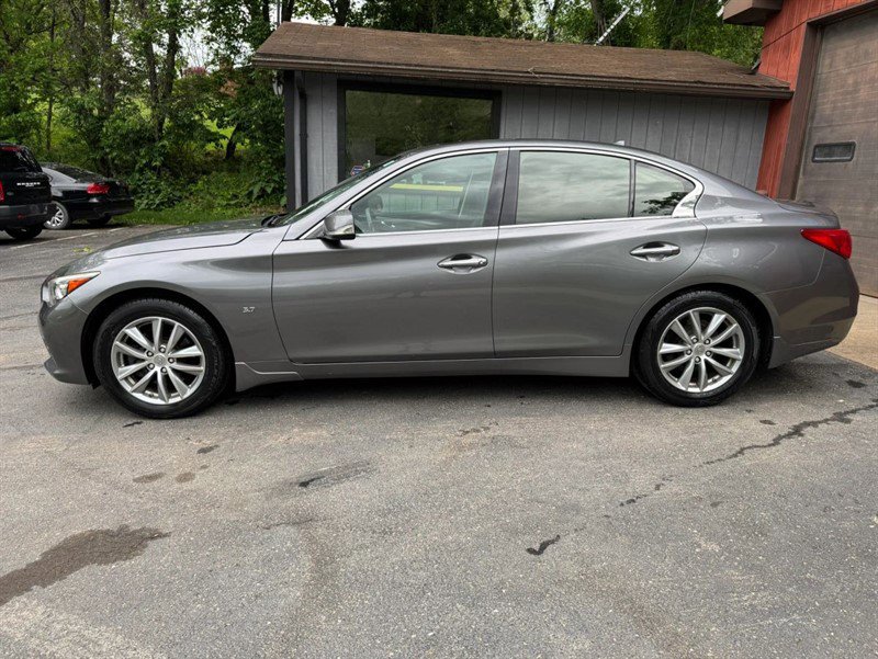 Used 2015 INFINITI Q50 Premium w/ Navigation Package AWD/4WD image 8
