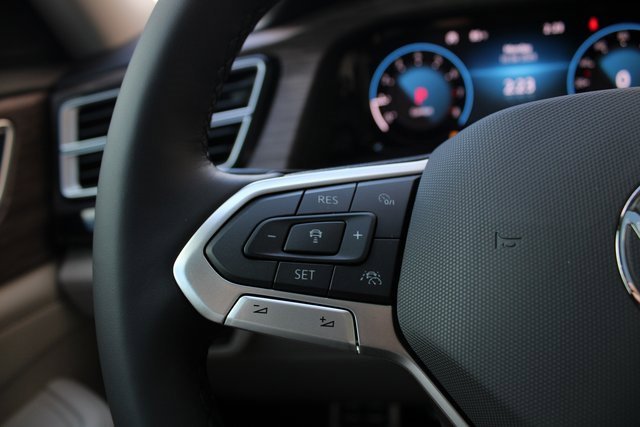 New 2026 Volkswagen Atlas SEL Premium R-Line image 10