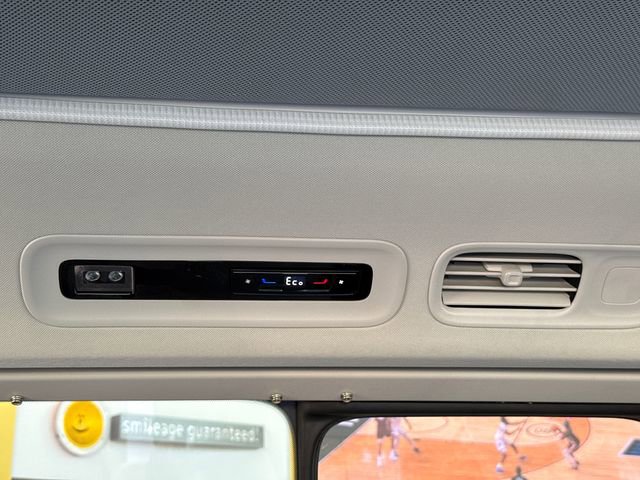 Used 2025 Volkswagen ID. Buzz 1st Edition image 22