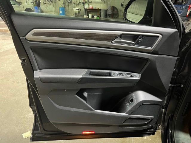 Used 2018 Volkswagen Atlas SE image 12