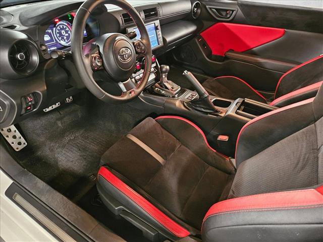 Used 2024 Toyota GR86 TRUENO Edition image 10