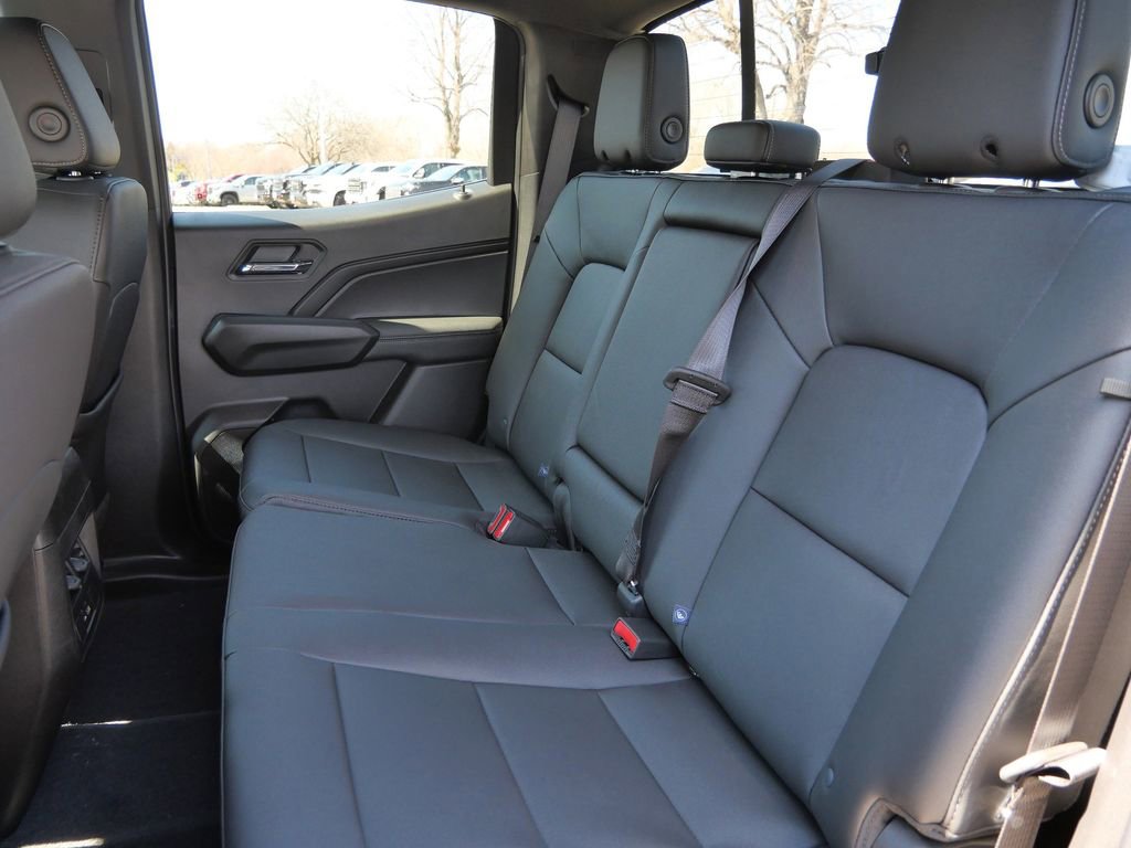 New 2026 GMC Canyon Elevation w/ Convenience Package image 31