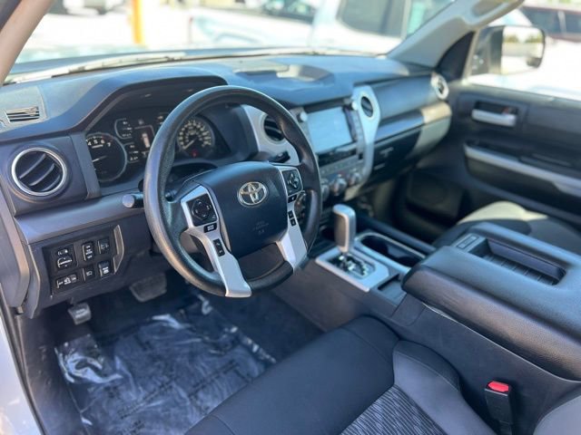 Used 2020 Toyota Tundra SR5 w/ SR5 Upgrade Package AWD/4WD image 17