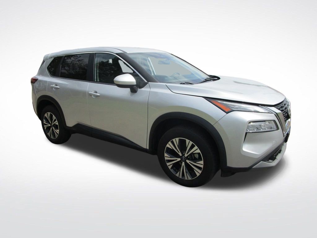 Used 2023 Nissan Rogue SV image 5
