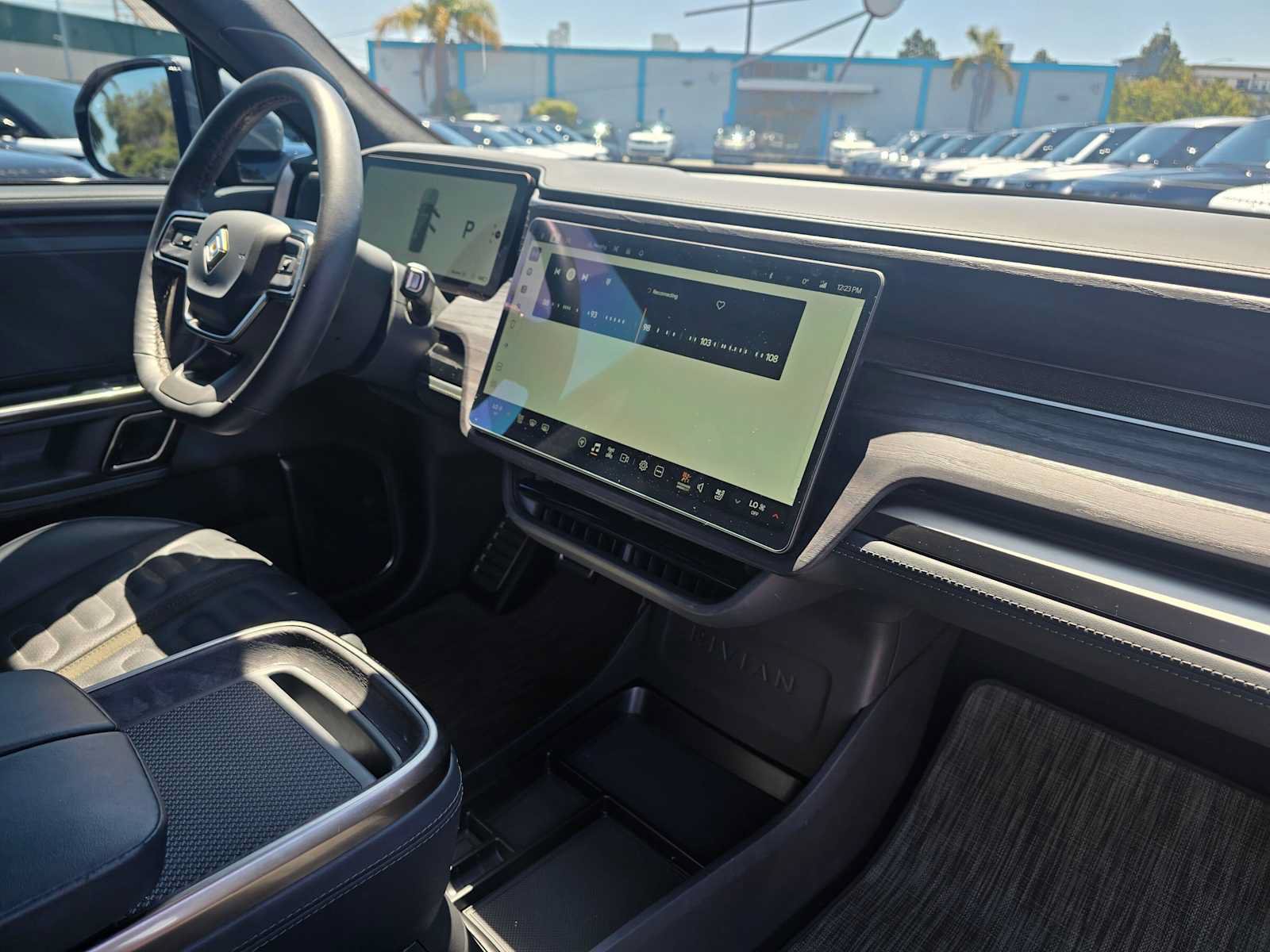 Used 2023 Rivian R1S Launch Edition AWD/4WD image 11