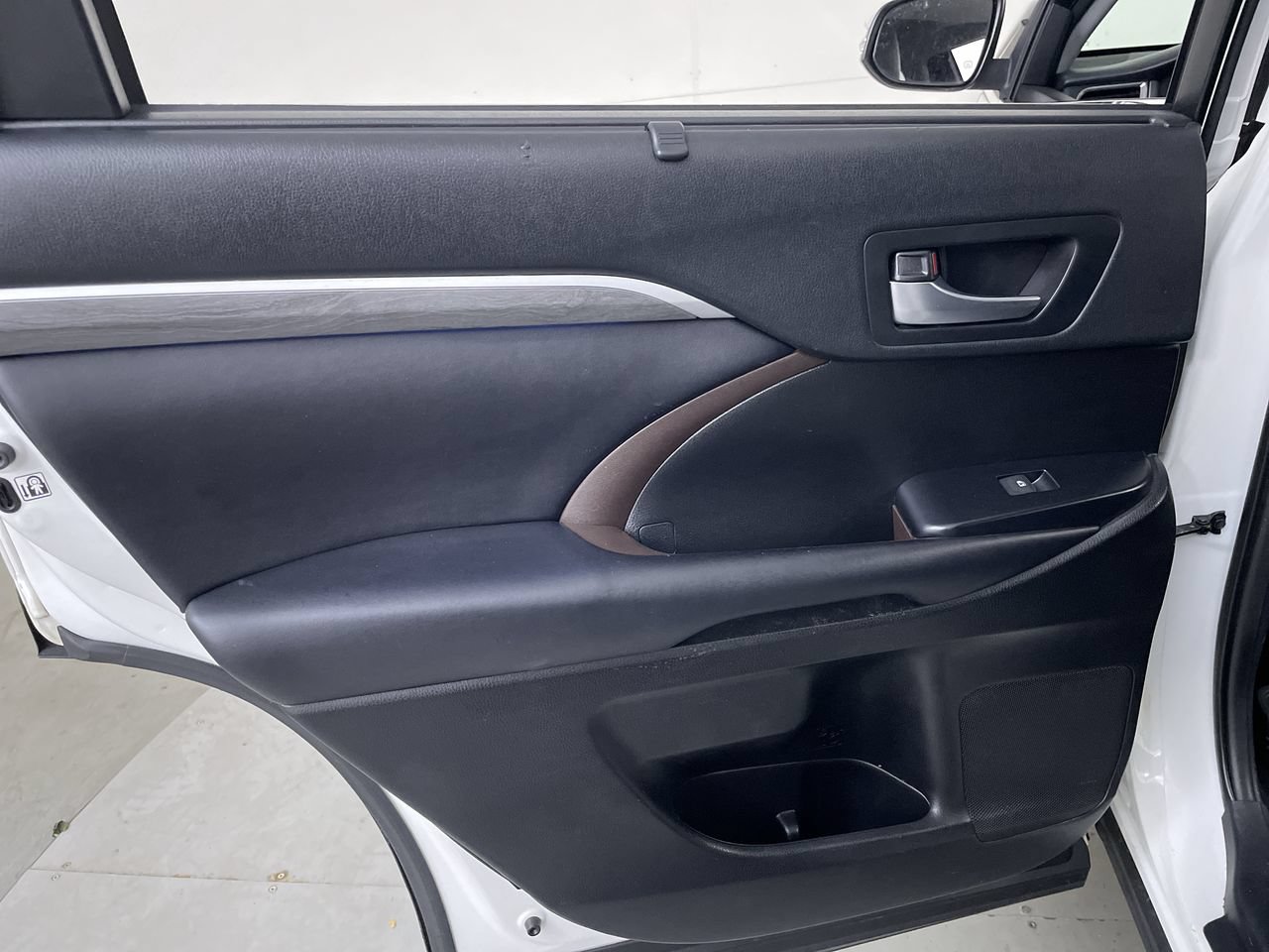 Used 2019 Toyota Highlander Limited AWD/4WD image 20