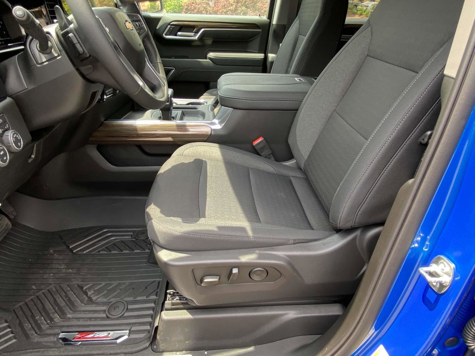 New 2025 Chevrolet Silverado 1500 LT image 13