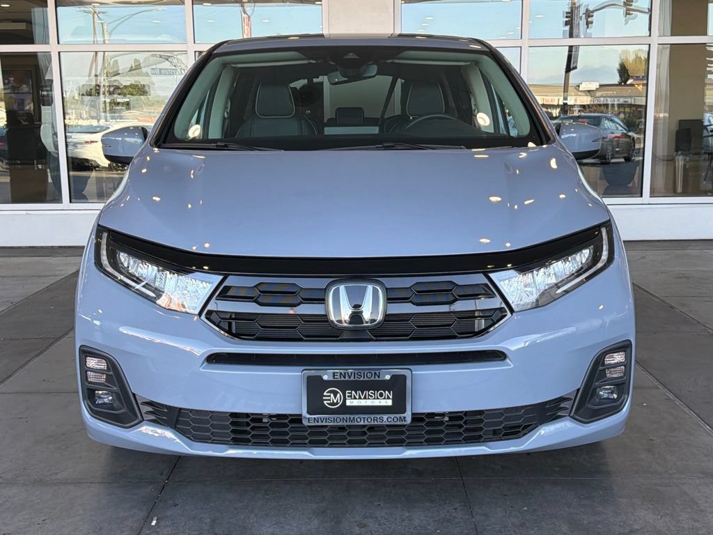 Used 2025 Honda Odyssey Touring image 4