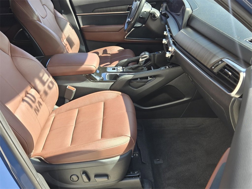 Used 2024 Kia Telluride SX image 19