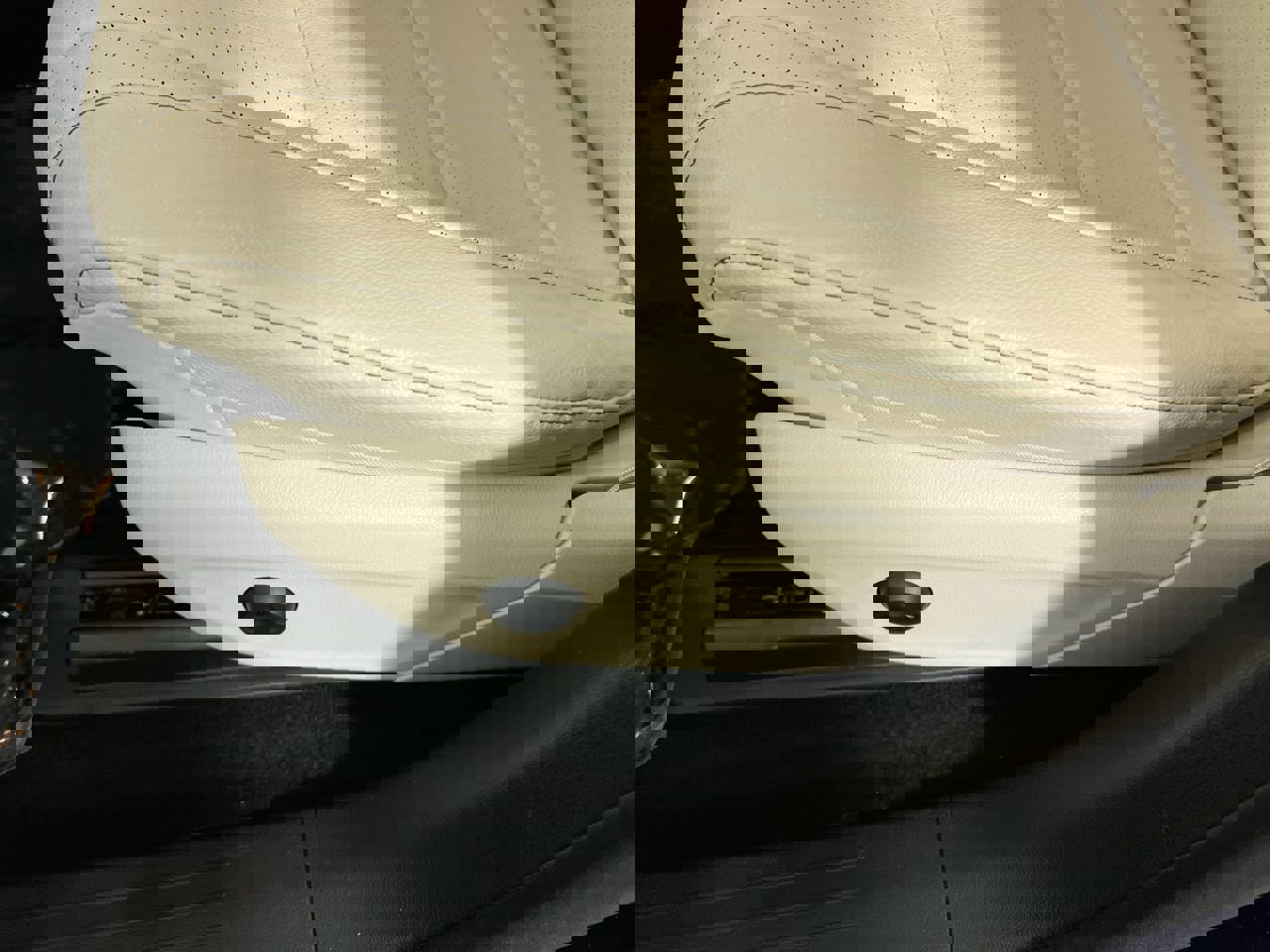 Used 2022 Mercedes-Benz GLS 450 4MATIC image 13