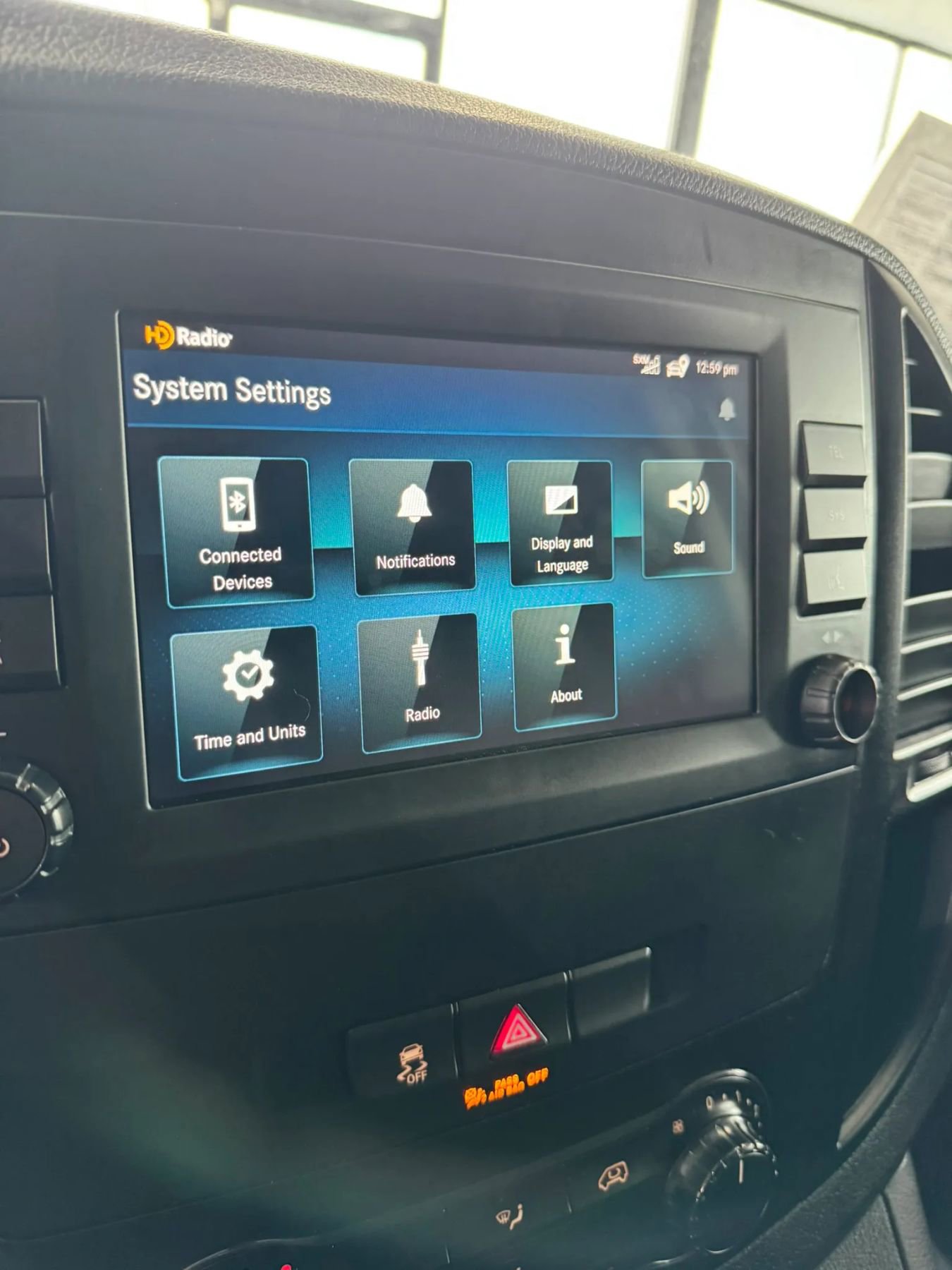 Used 2021 Mercedes-Benz Metris image 24