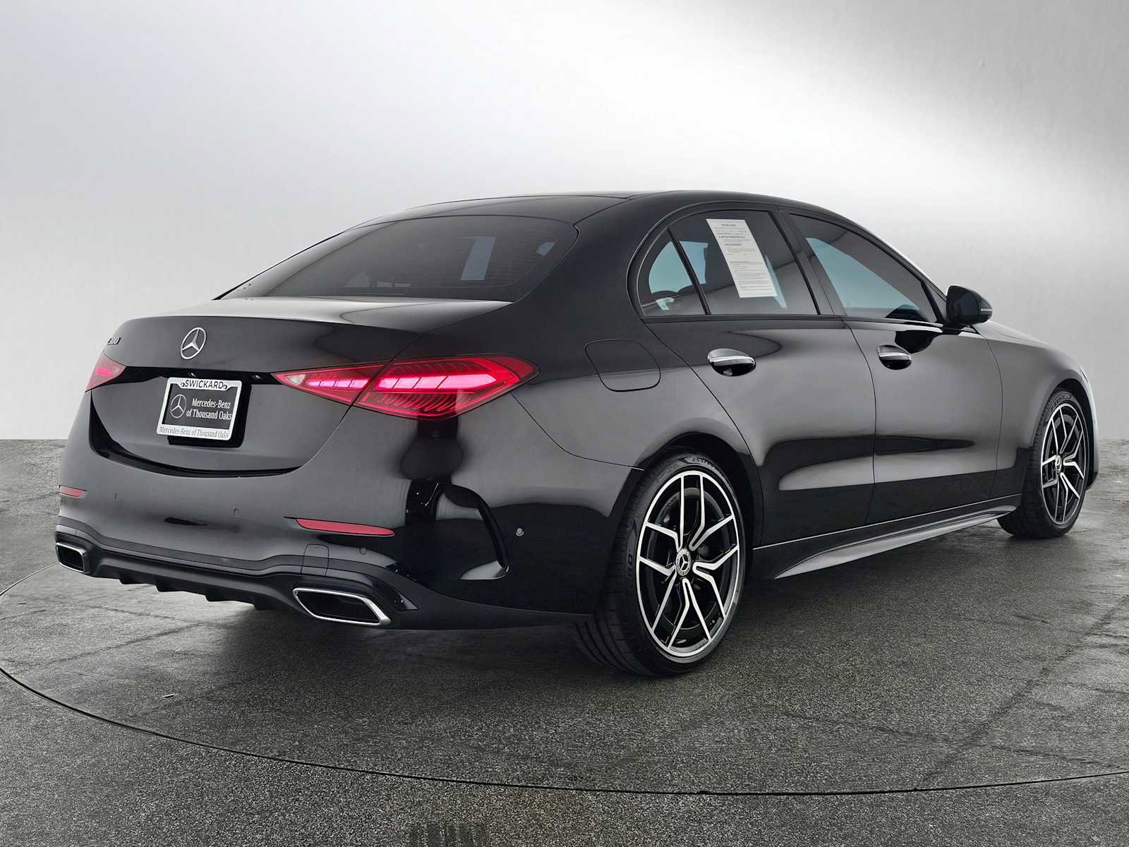 Used 2023 Mercedes-Benz C 300 Sedan image 3