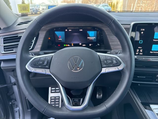 Certified 2025 Volkswagen Atlas SEL Premium R-Line image 12