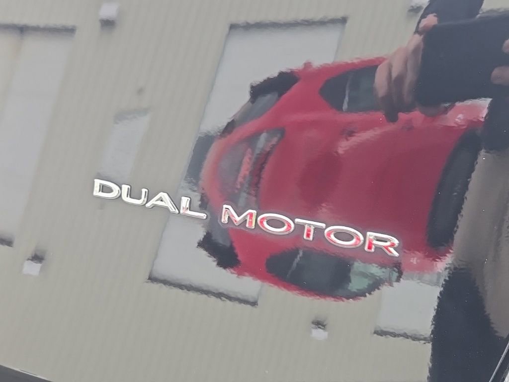 Used 2023 Tesla Model Y Long Range image 7