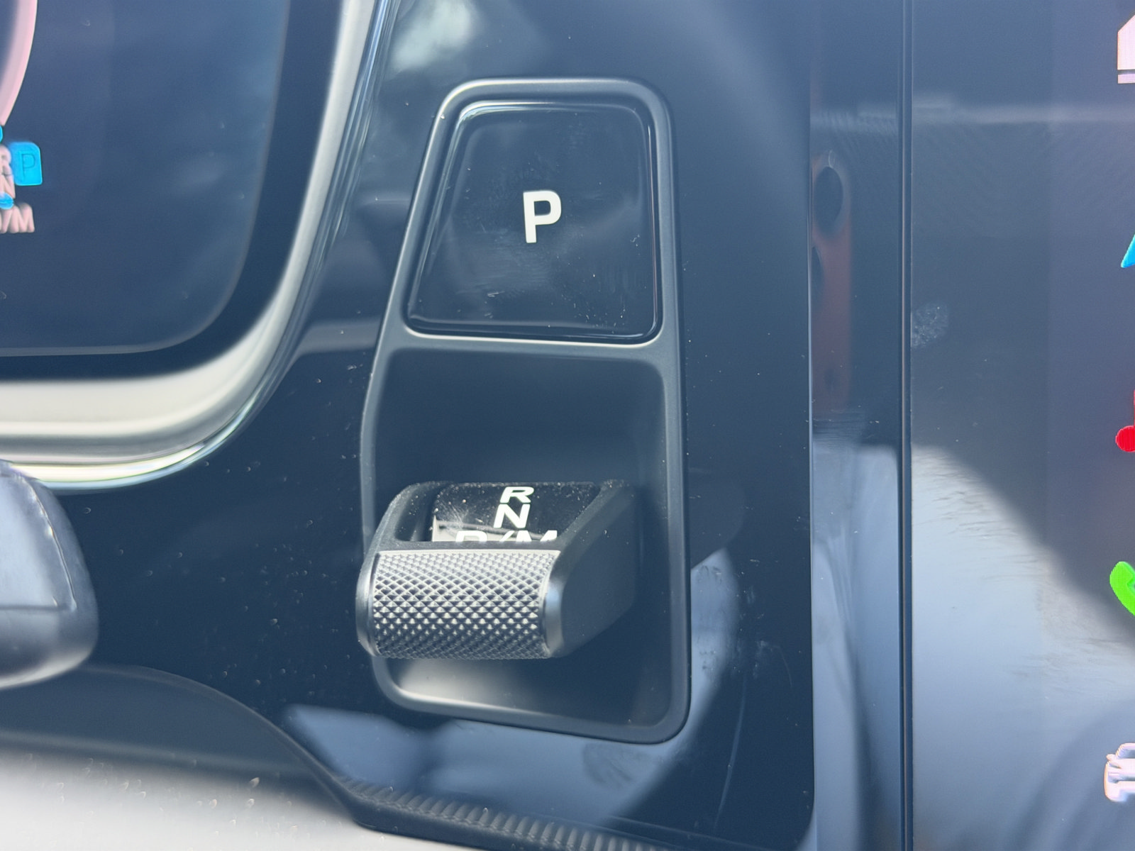 Certified 2025 Porsche Cayenne E-Hybrid Coupe AWD/4WD image 31