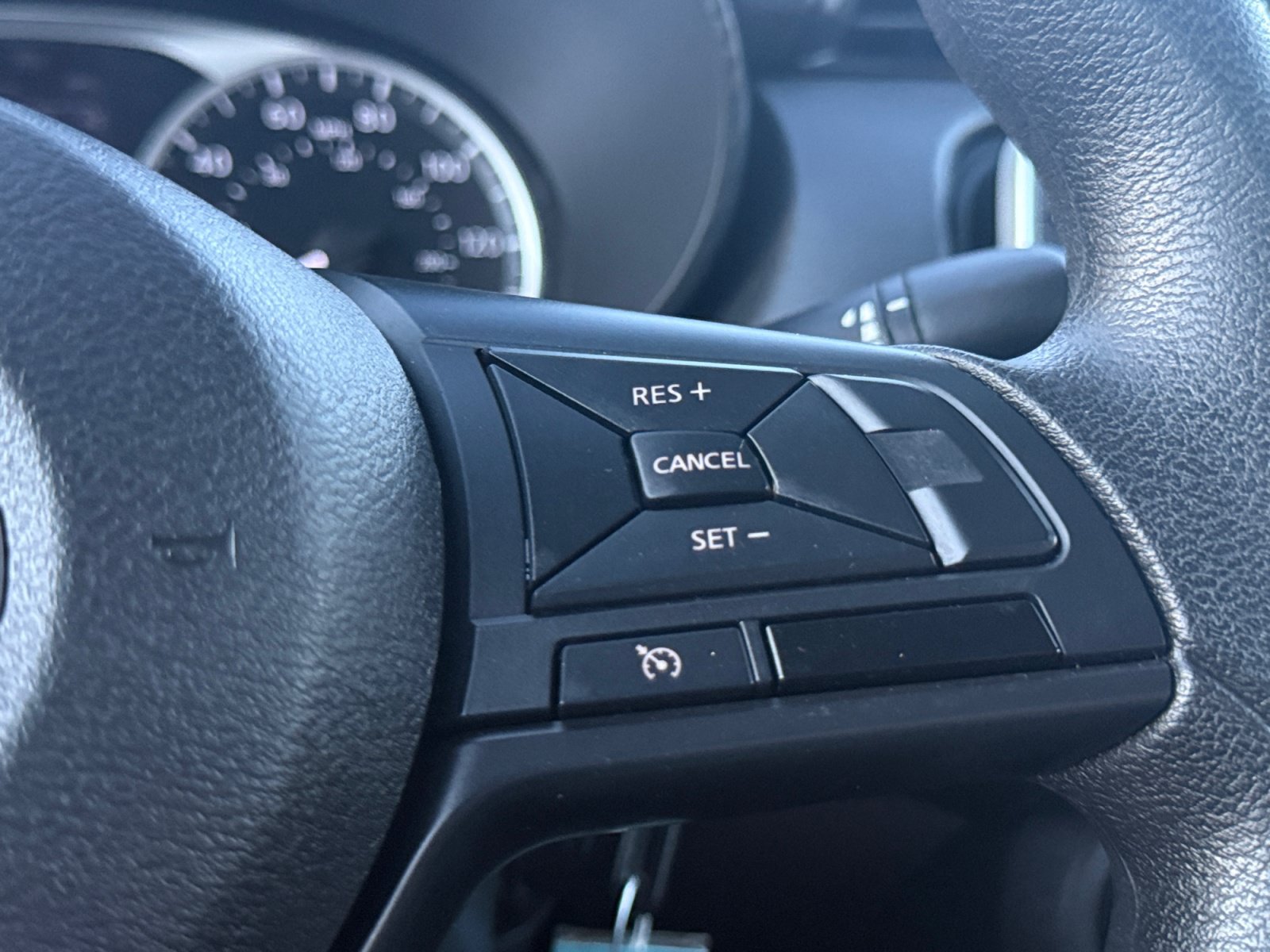 Used 2025 Nissan Versa S FWD image 19